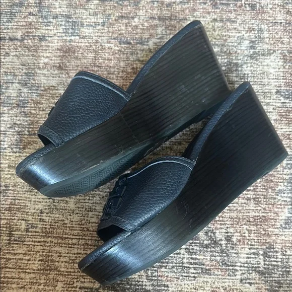 Tory Burch leather Black Wedge Shoes with Cushioned Footbed size 6.5 - Picture 2 of 5